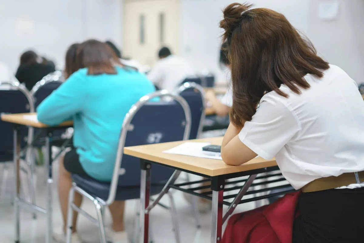 CRM-PR abre concurso com 15 vagas e salários de até R$ 19,6 mil