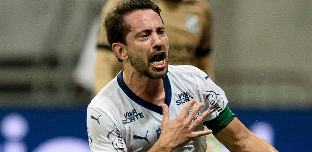 veja atletas em fim de contrato no Brasileirão