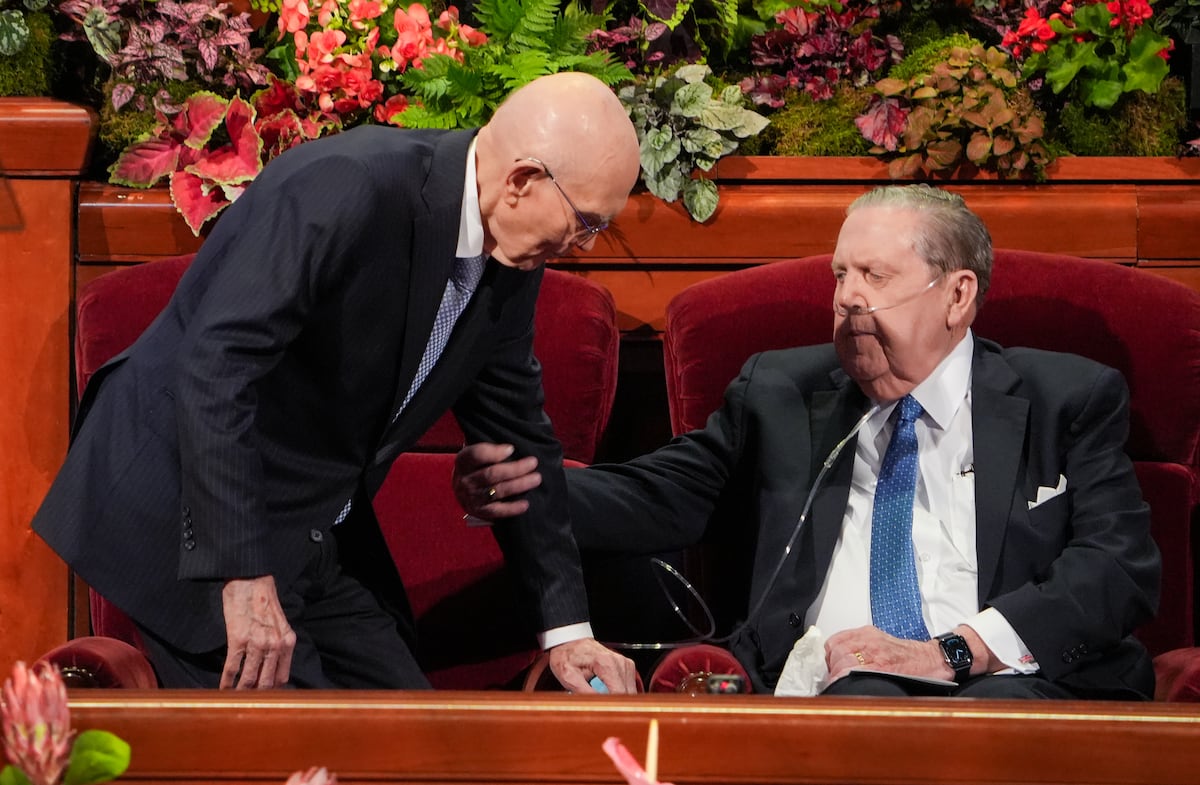 As top LDS Church leaders age, they move closer to ‘the zone of dementia’