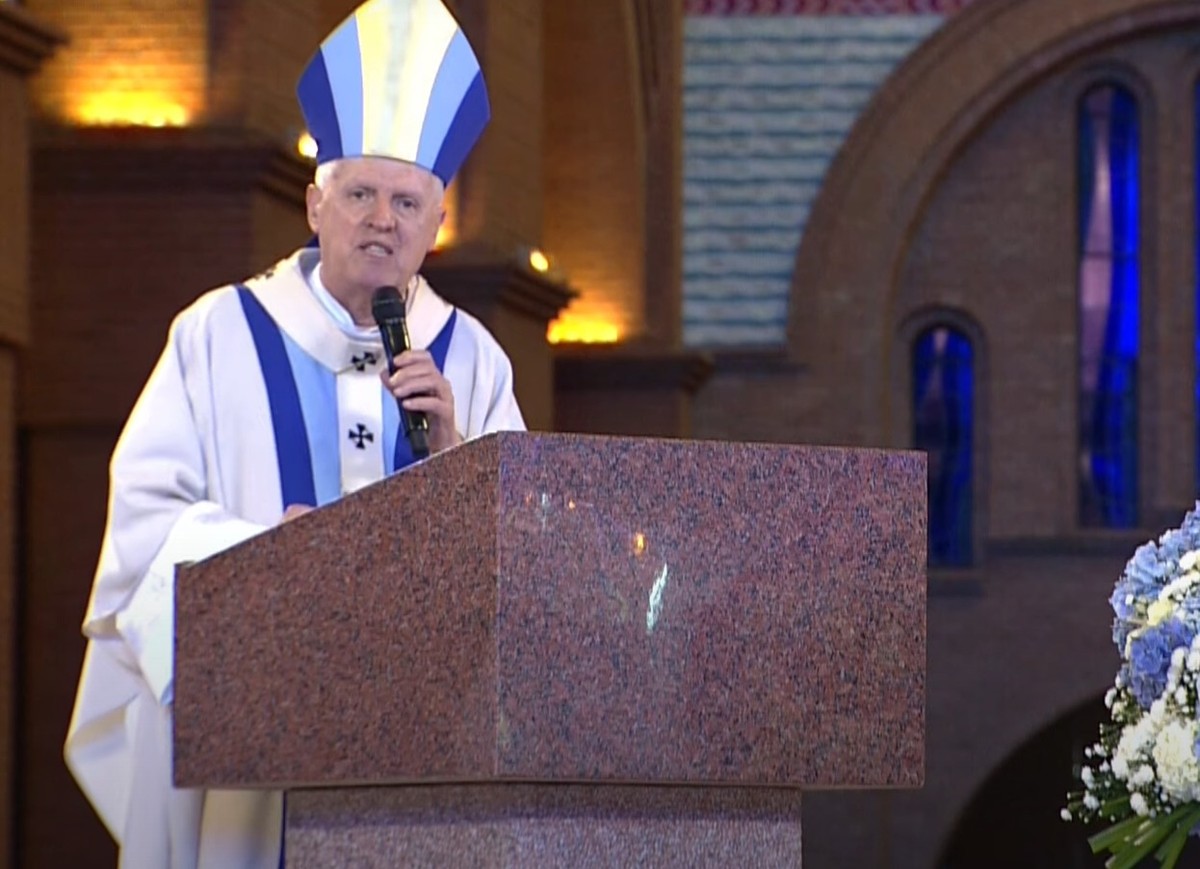 Em missa com presença de Alckmin, arcebispo de Aparecida pede que ‘eleitos pelo povo votem leis favoráveis aos pobres’