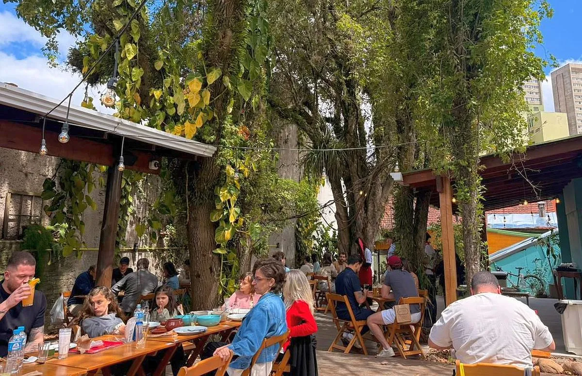 Após sucesso do Bentevi, bar Queroquero é novidade na boemia de Curitiba