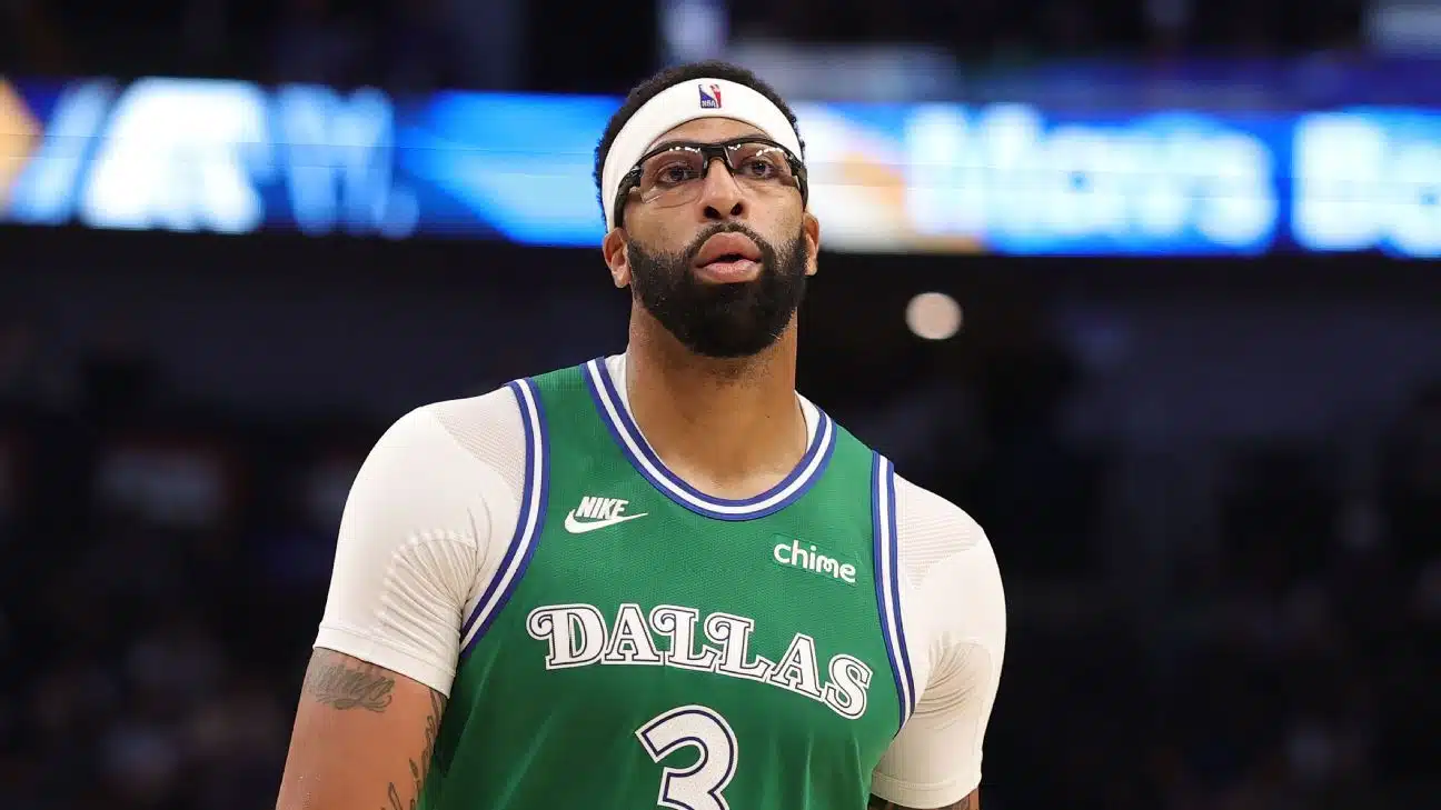 Sources: Mavericks’ Anthony Davis won’t play until owner’s OK