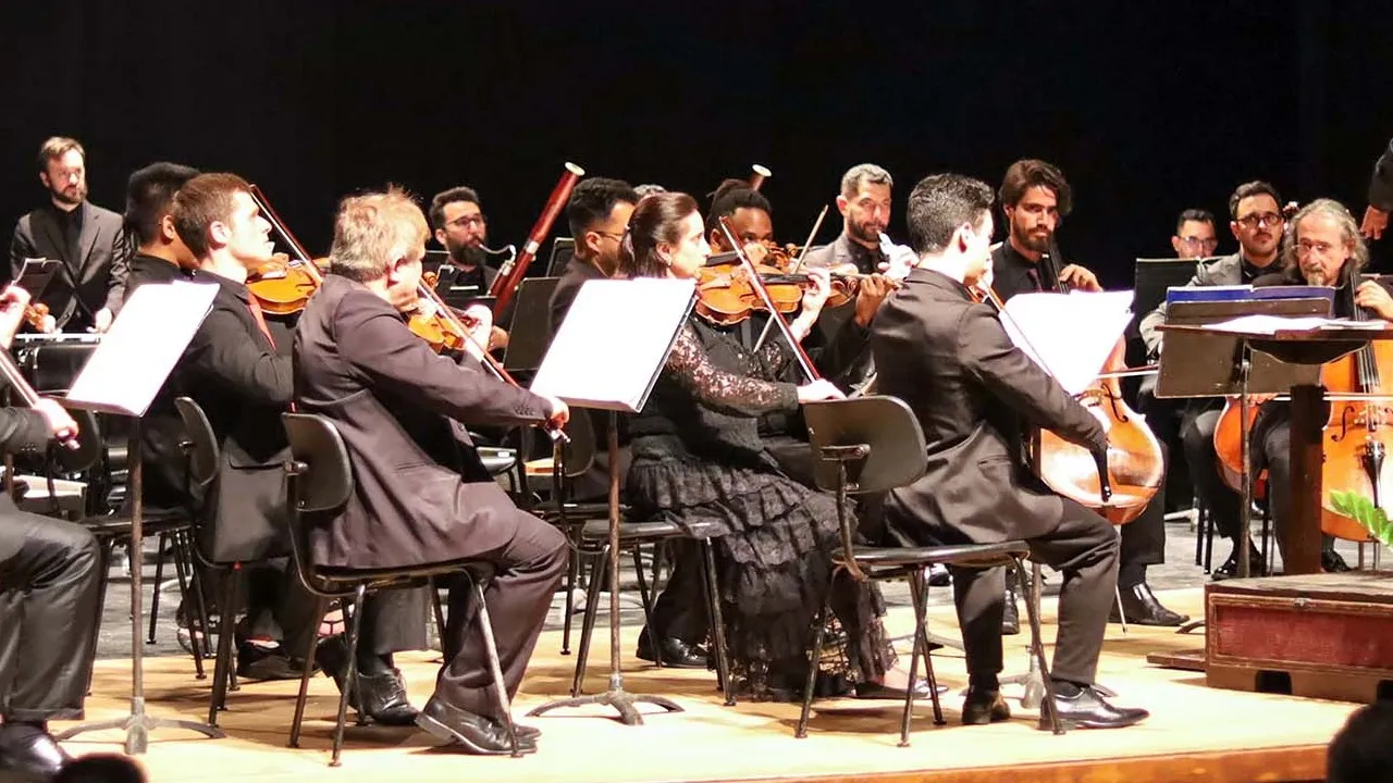 Orquestra Sinfônica do Paraná leva música clássica gratuita para RMC