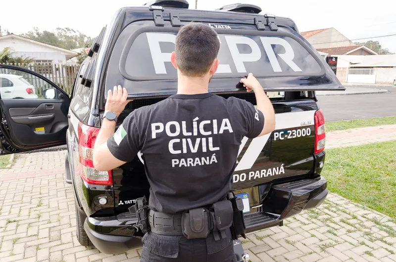 Homem é preso em Curitiba por sumiço de cães que levaria ao Acre