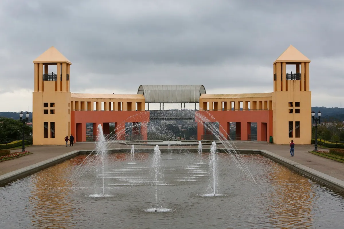Previsão do tempo para Curitiba nesta quinta-feira (06/11)