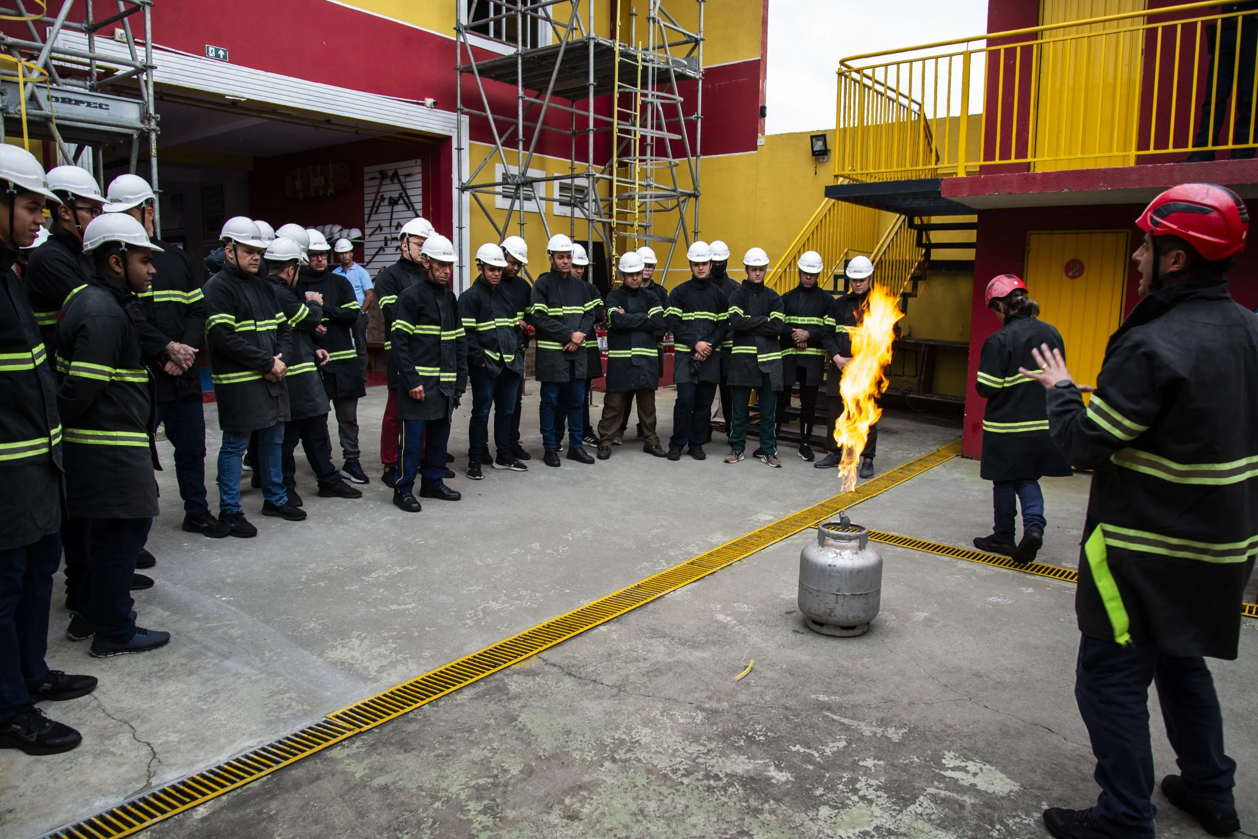 Defesa Civil de Curitiba capacita 5.648 pessoas em prevenção de desastres
