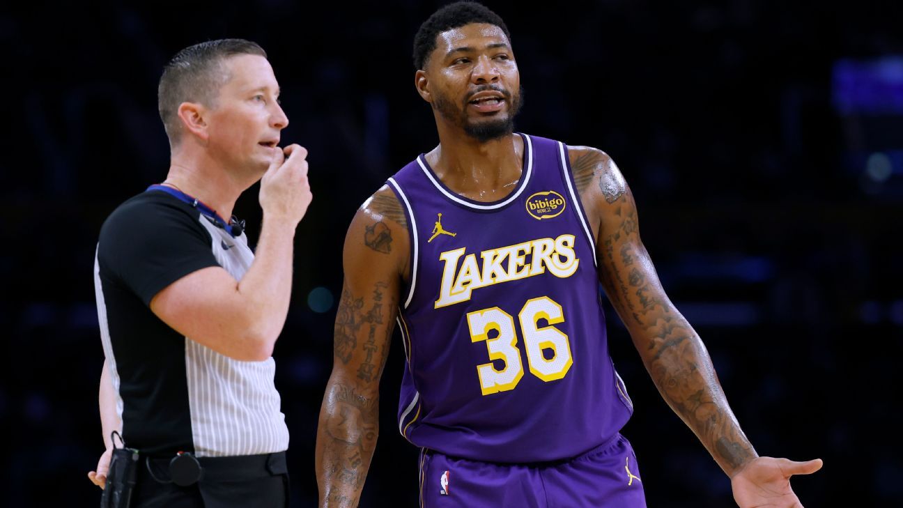 Lakers’ Smart fined $35K for obscene gesture toward official