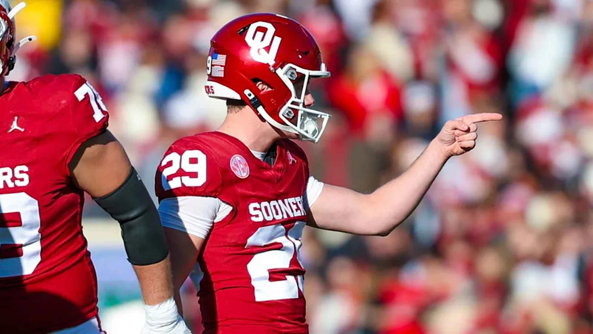 Oklahoma kicker Tate Sandell ties FBS record with huge CFP field goal vs. Alabama