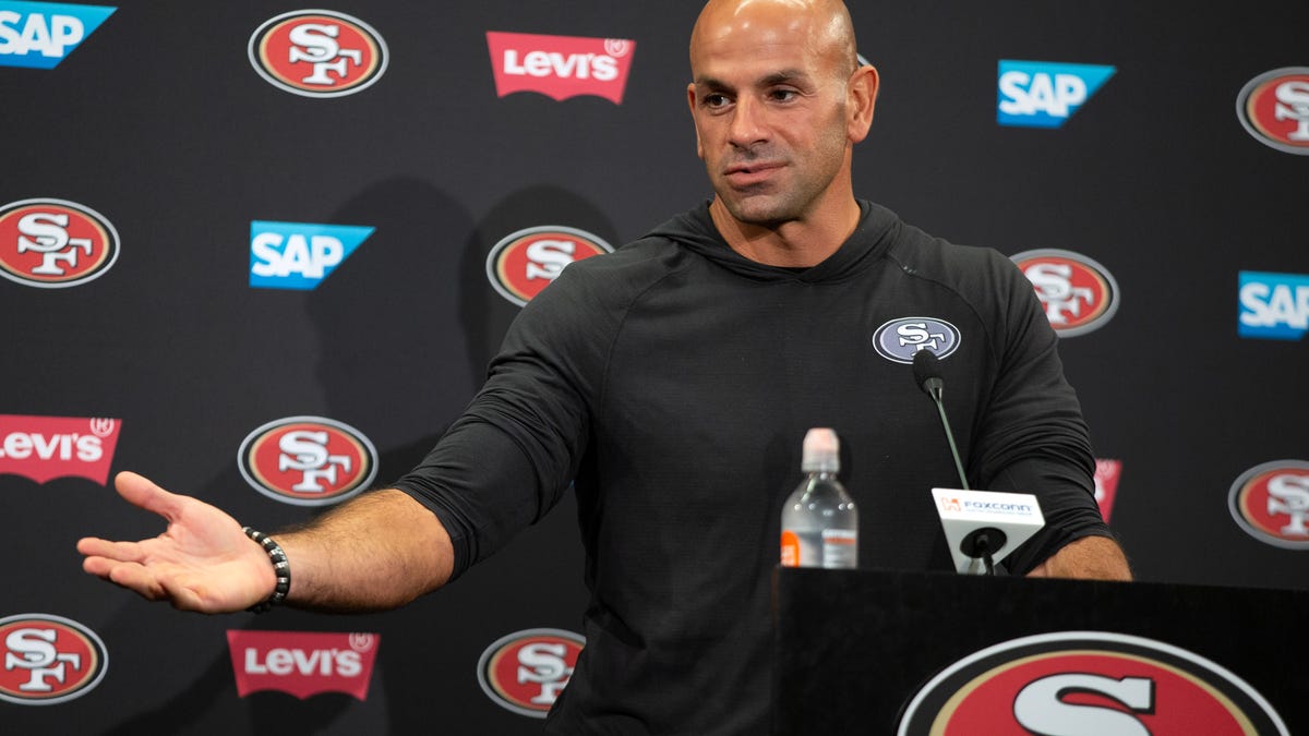 49ers GM says they’ll do what they can to keep Robert Saleh in 2026