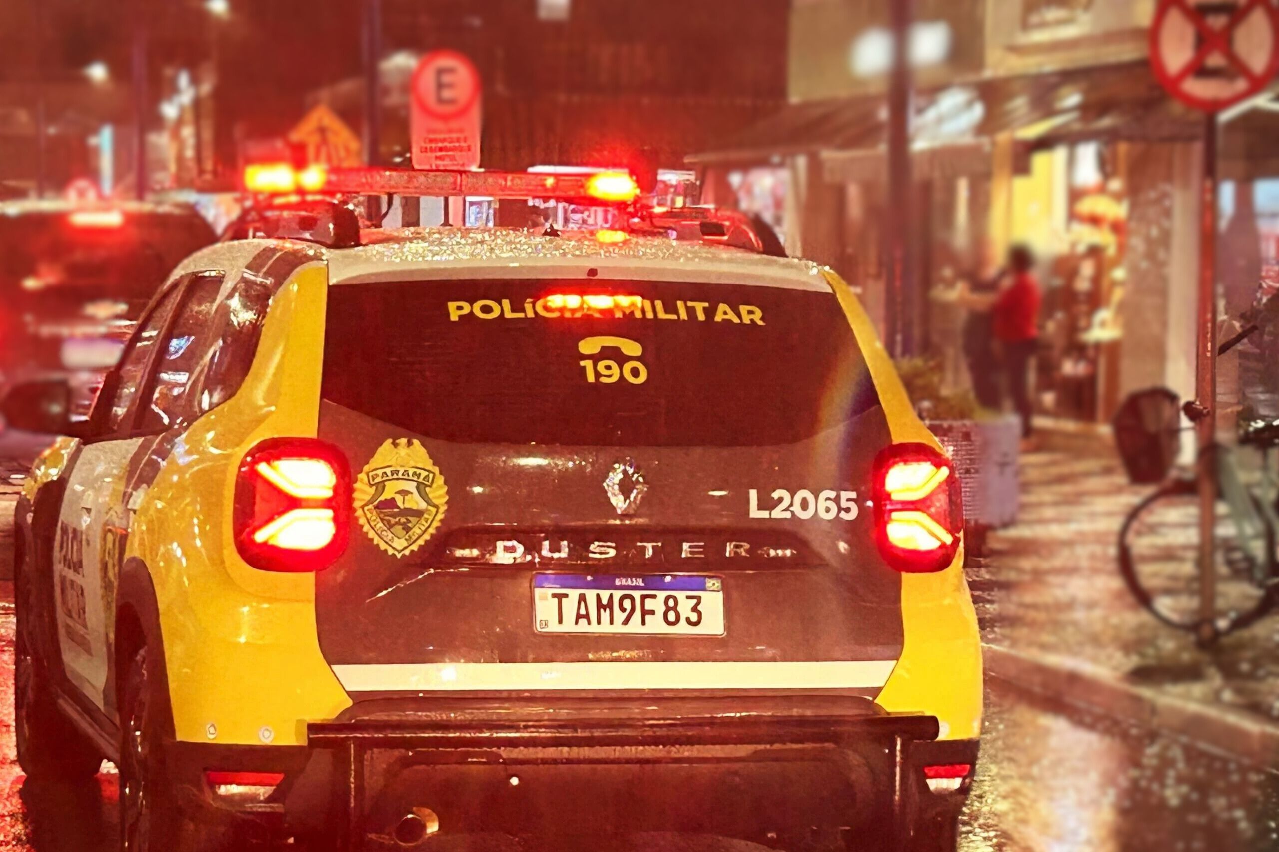 Motorista embriagado foge da PM, é perseguido e acaba preso com cerveja no carro