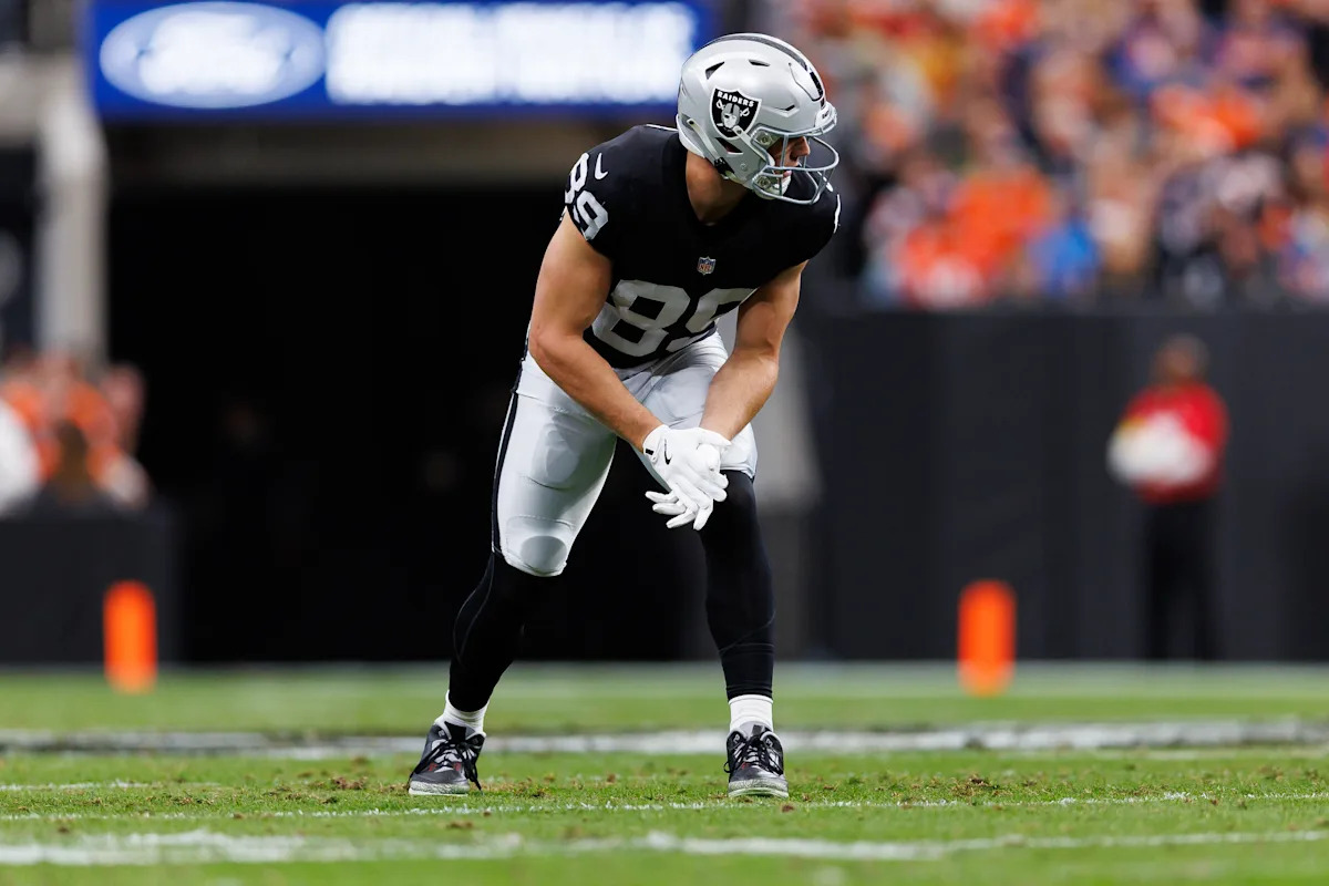NFL news, injury updates: Raiders reportedly placing TE Brock Bowers on IR ahead of Week 17