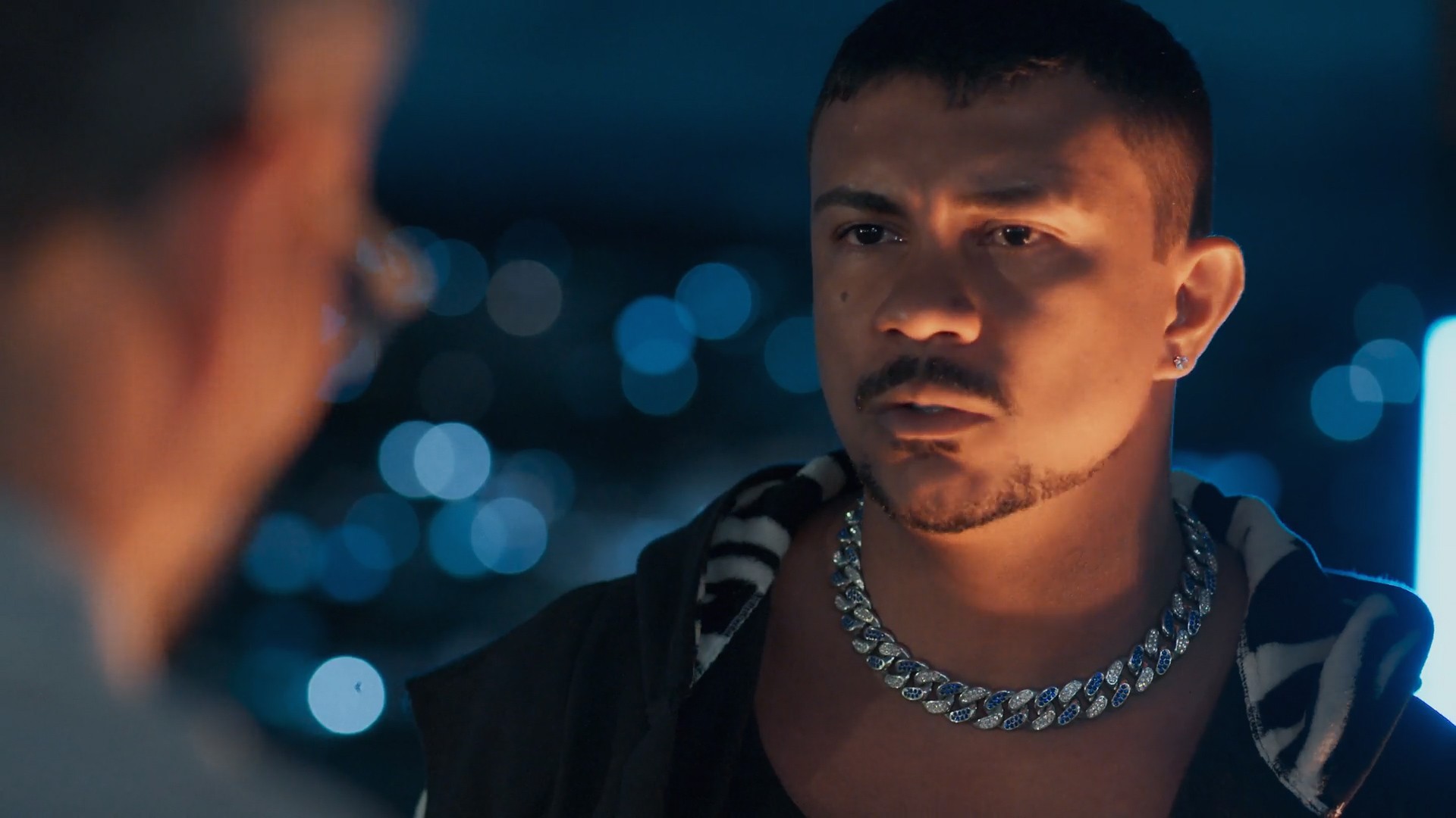 Três Graças: Bagdá cobra Jorginho: ‘E eu não sou filho?’