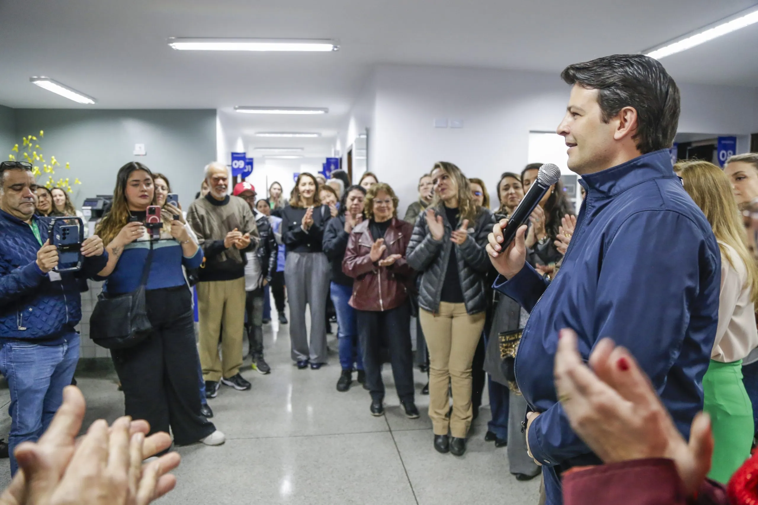 Santa Felicidade recebe melhorias urbanas com novo asfalto e equipamentos