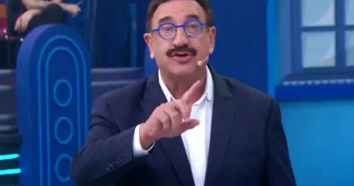 Ratinho toma atitude drástica após ser confundido com Nicolás Maduro