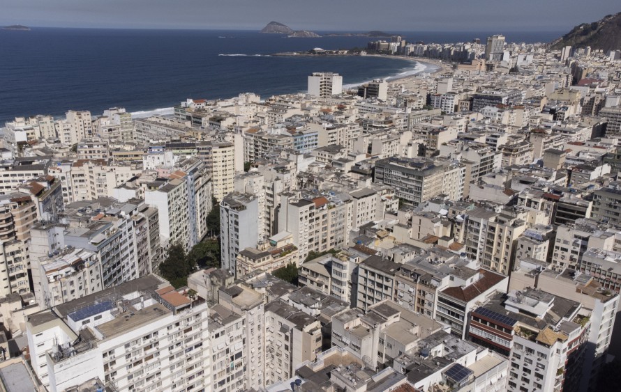 desconto à vista ou parcelado? Calculadora do GLOBO mostra a melhor opção