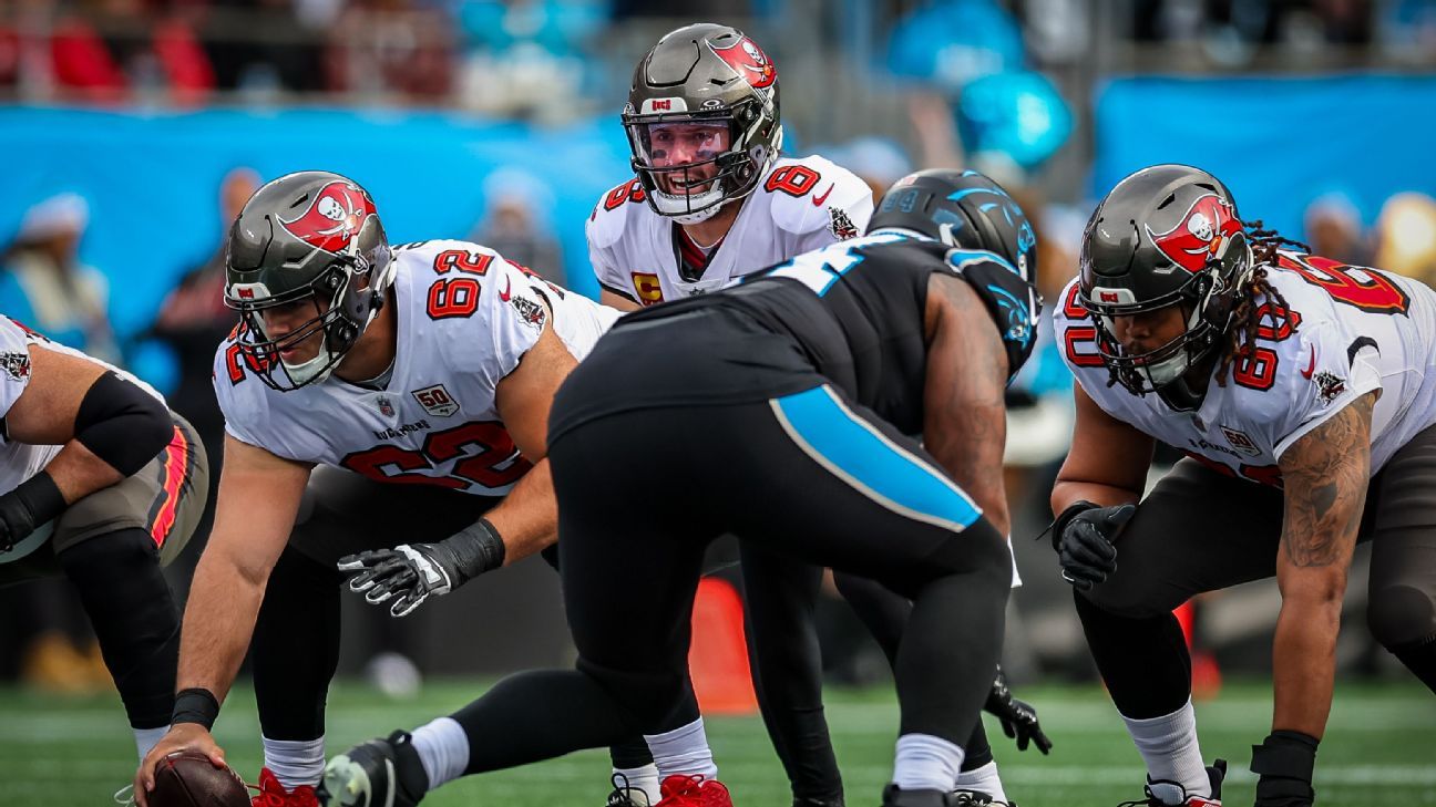 NFL Week 18 picks, predictions, schedule, odds, fantasy tips