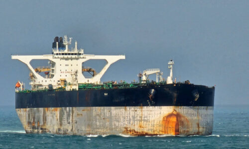 Vídeo: EUA apreendem petroleiro com bandeira russa – 07/01/2026 – Mundo