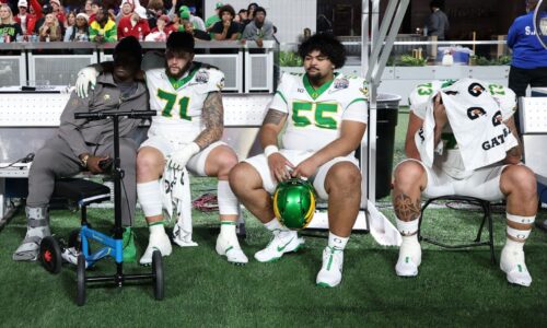 Turnovers doom Oregon to another ugly CFP exit