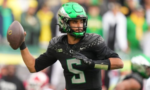 QB Dante Moore opts against NFL draft, returning to Oregon