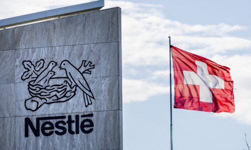 Nestlé faz recall de fórmulas em 25 países por risco de toxina