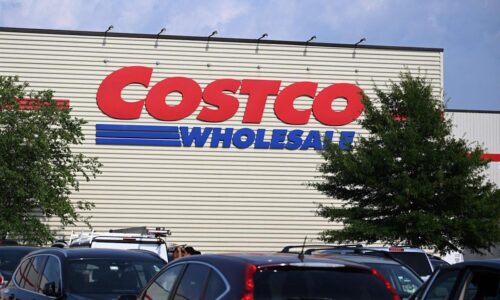 Is Costco Stock Set to Rebound Higher in 2026?