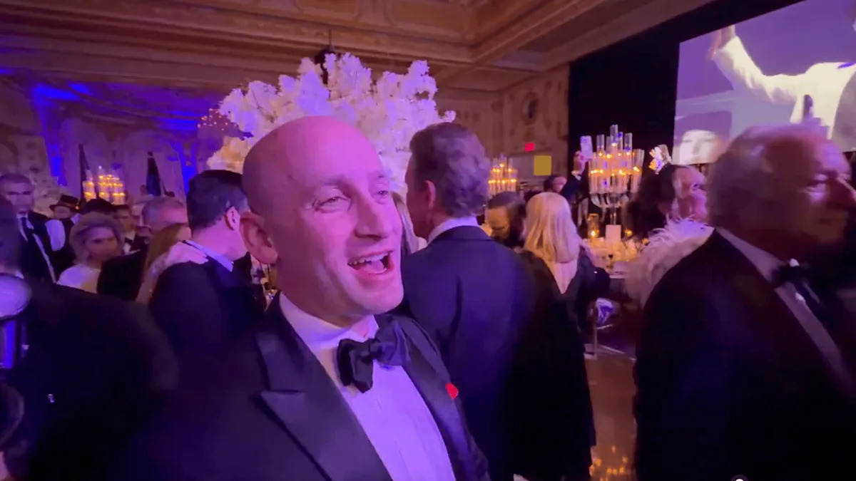 Stephen Miller Danced to “Ice Ice Baby” at Mar-a-Lago. Hours Later, His Wife Announced Baby No. 4