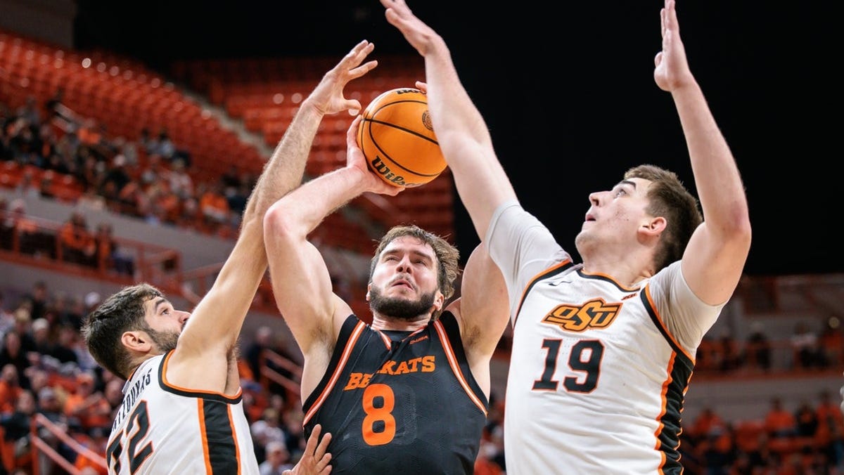 How to watch Western Kentucky Hilltoppers vs. Sam Houston Bearkats: Live stream info, TV channel, game time