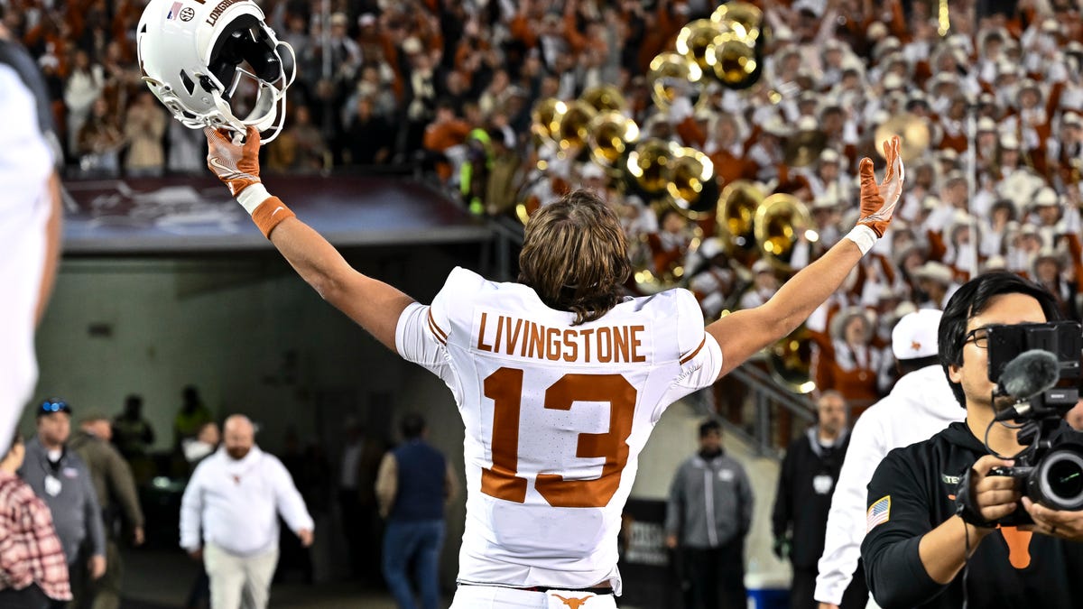 Did Texas push Parker Livingstone out? Debate sparked by WR departure