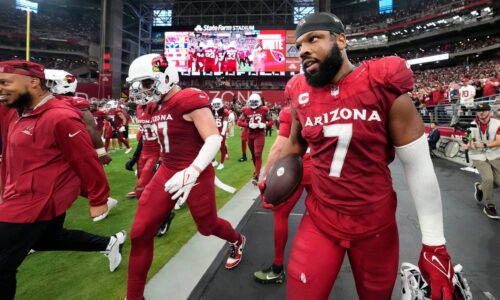 Kyzir White signs with the San Francisco 49ers