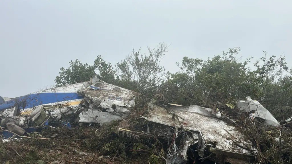 Avião desaparecido na Colômbia é encontrado; 15 mortes confirmadas