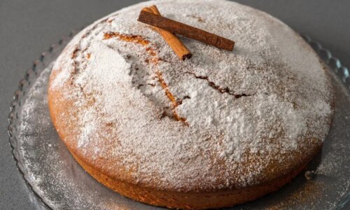 Bolos caseiros: 5 receitas irresistíveis para o café da tarde