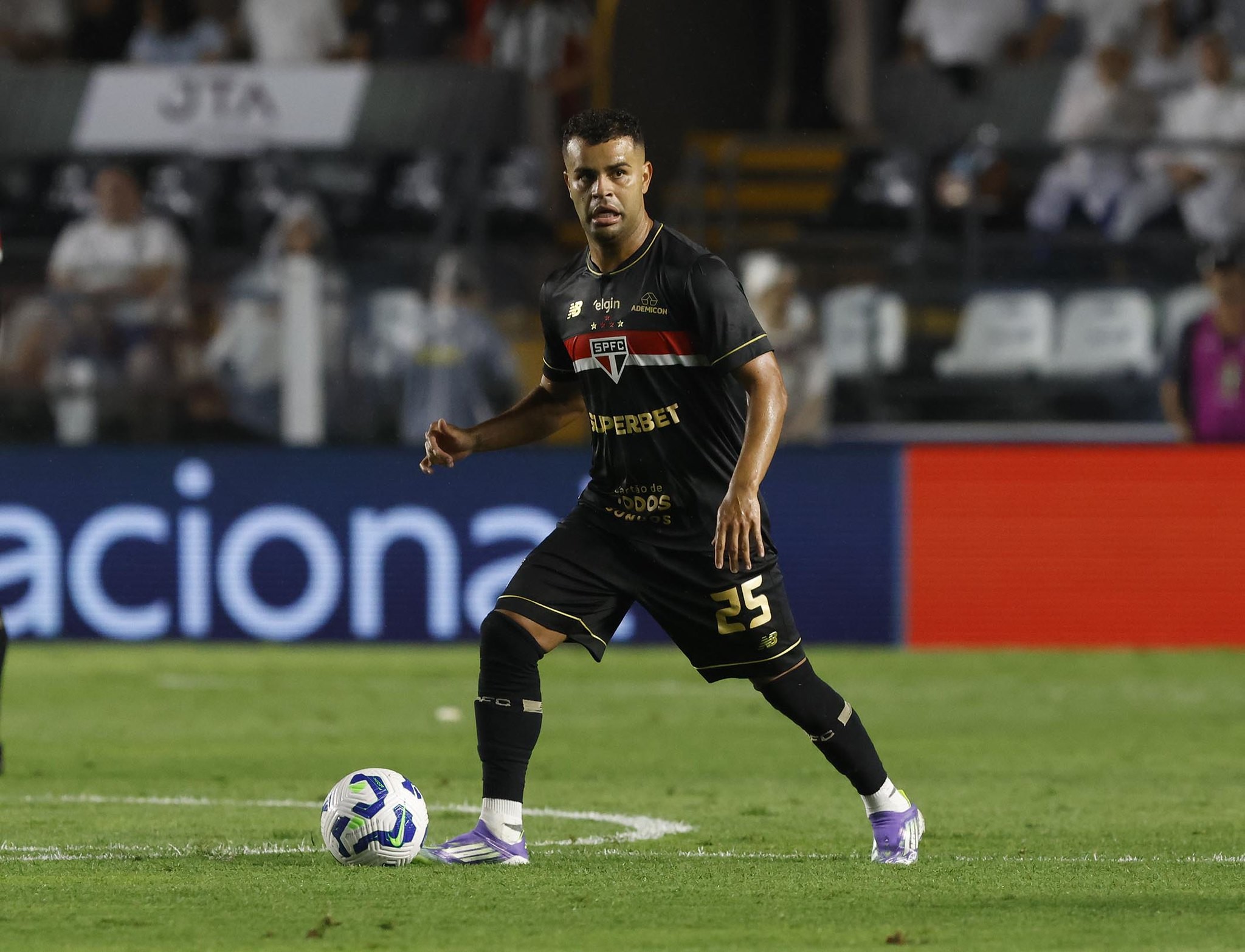 Corinthians aceita pagar R$ 1 milhão à vista ao São Paulo por Alisson