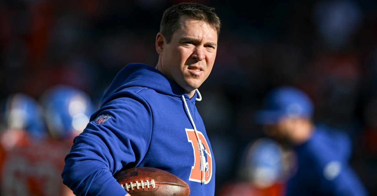 Dallas Cowboys Discussion: Jim Leonhard, Broncos wait out game