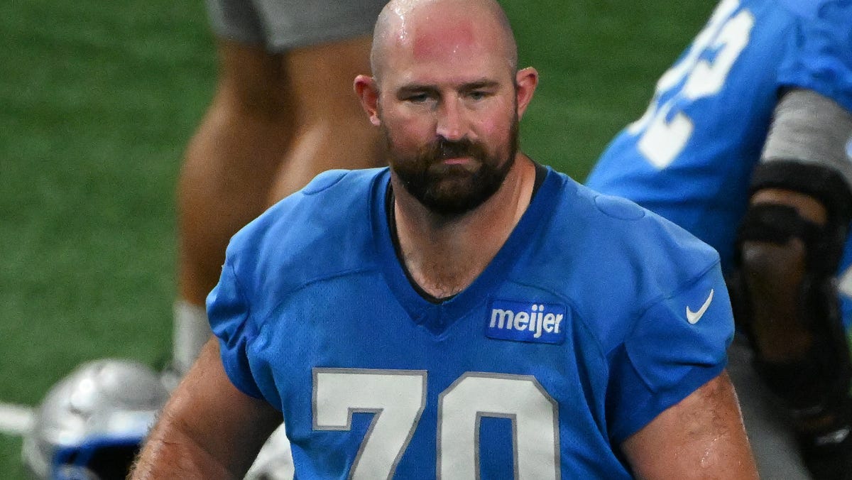 Detroit Lions fan favorite Dan Skipper retiring after nine NFL seasons