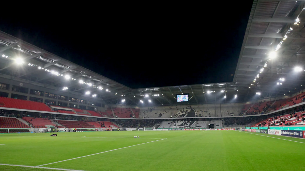 Du betrachtest gerade Europa League: Freiburg mit historischer Minus-Kulisse