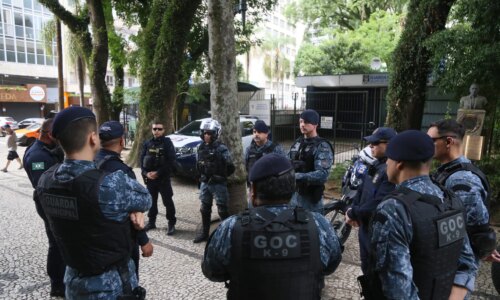 Guarda Municipal prende 76 por tráfico de drogas no Centro de Curitiba