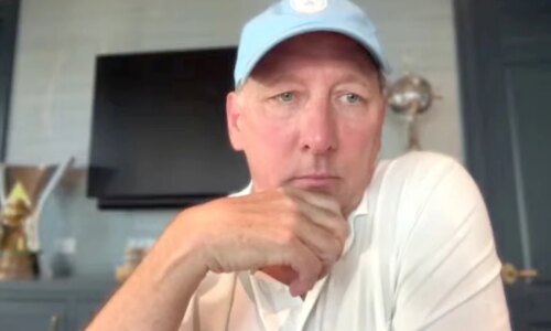 John Textor reage a protestos pedindo sua saída do Botafogo: ‘É um absurdo. Se quiserem comprar, que façam uma proposta’