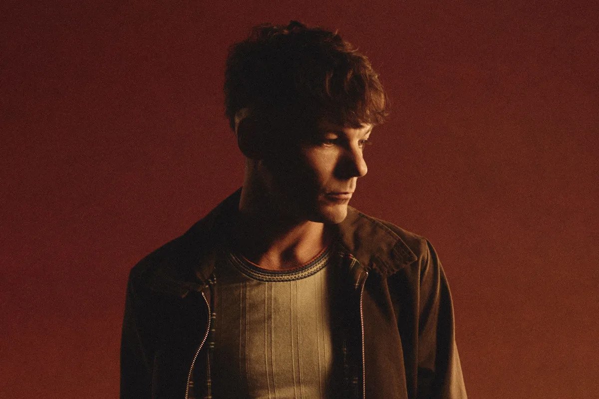 Louis Tomlinson Thanks Fans for Making His Album U.K. No. 1 After Requesting Their Help to ‘Cut Through the Noise’