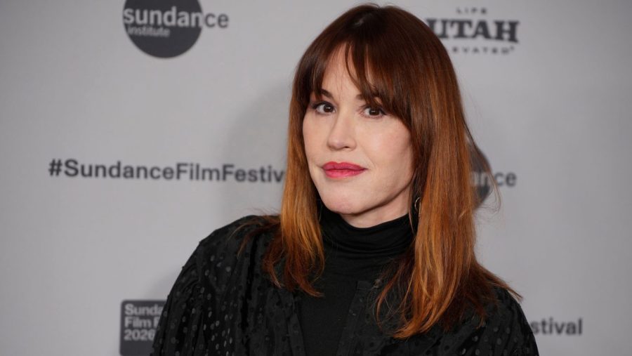 Molly Ringwald: ‘ICE is brutalizing people’