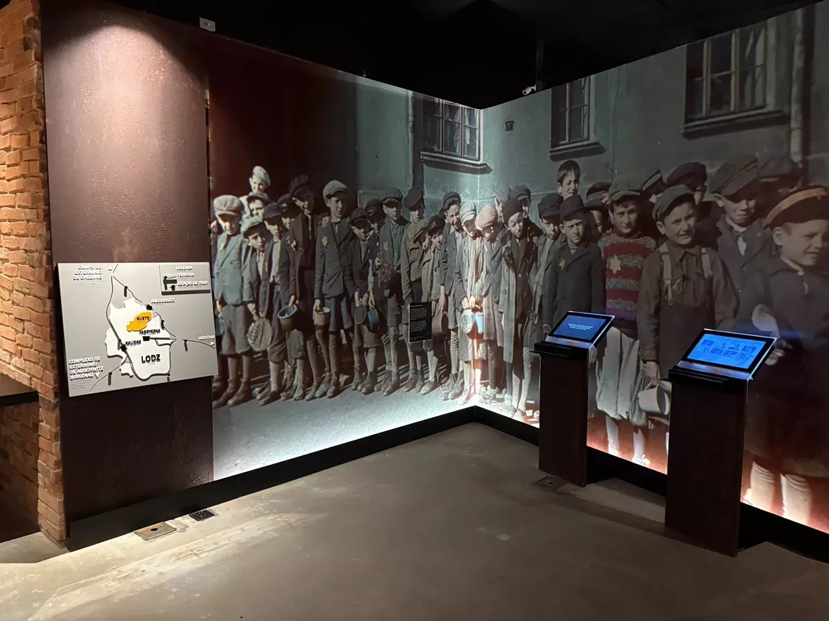 Museu do Holocausto de Curitiba inaugura nova Sala dos Guetos