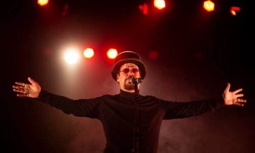 Musical sobre Raul Seixas estreia em Curitiba no Guairinha