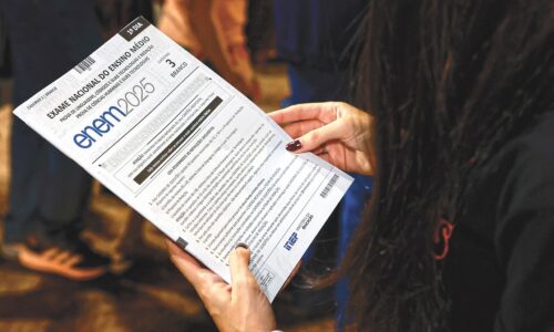 Notas de corte aumentam em meio à mudança para aceitar pontuação das últimas três edições do Enem