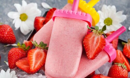Picolés caseiros: 9 receitas com frutas para se refrescar no verão