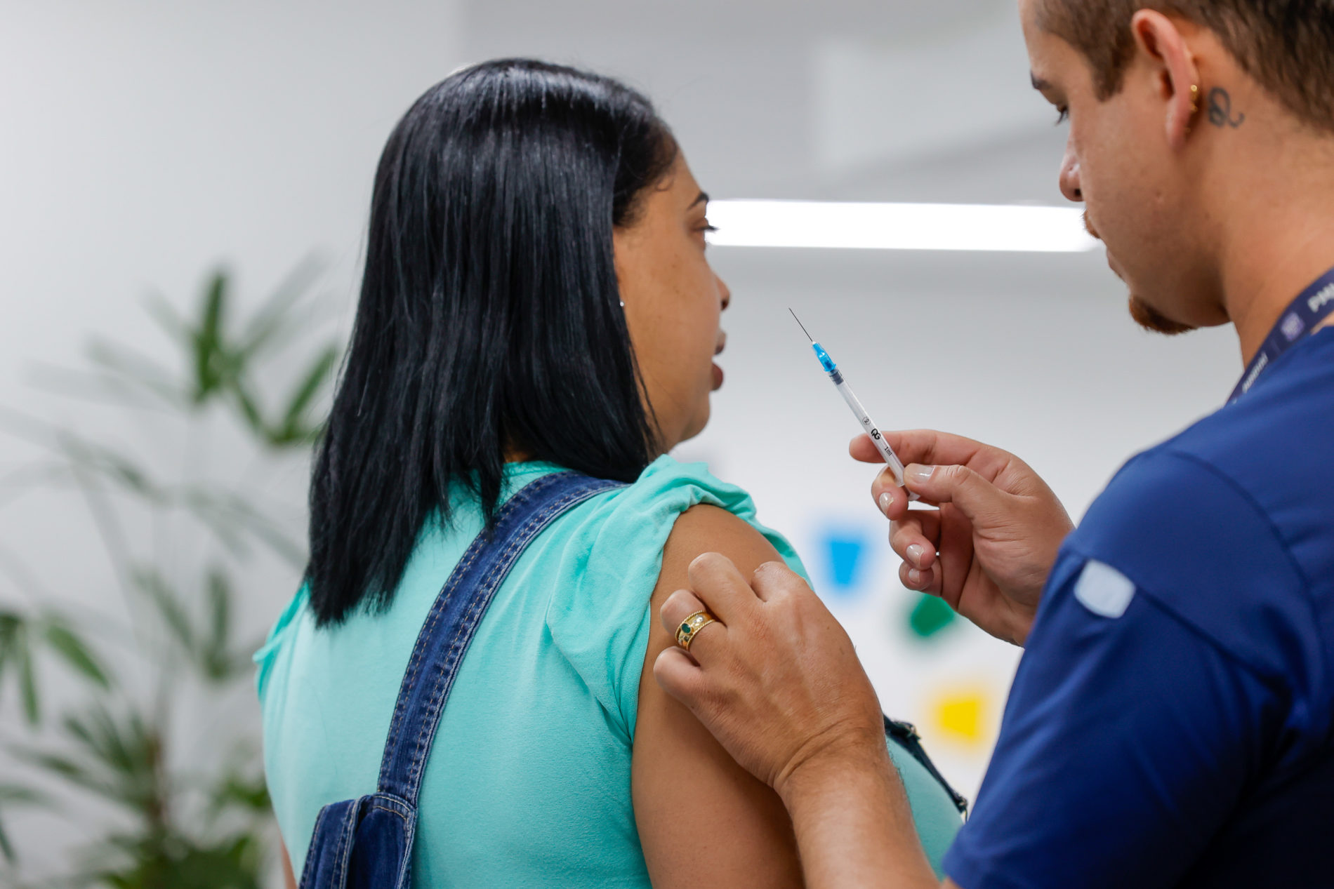 Prefeitura leva vacinação à Festa da Uva para ampliar cobertura vacinal