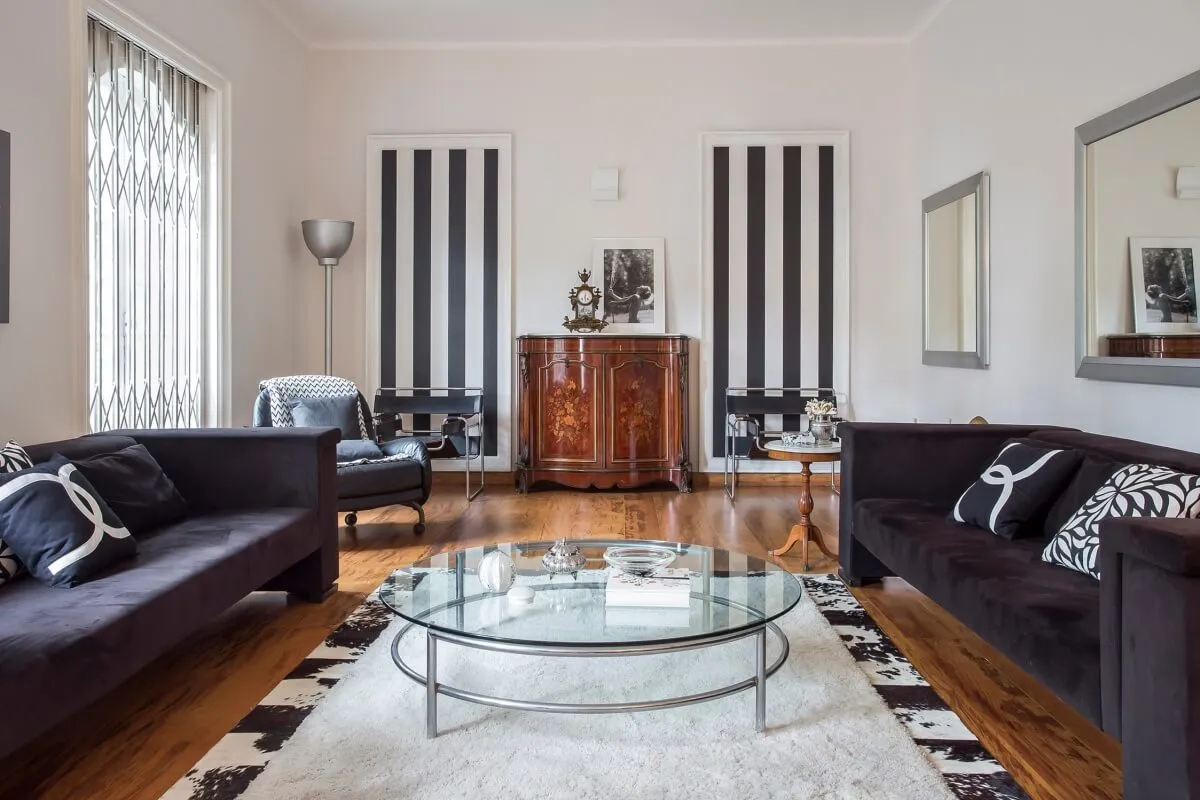 Maximalismo: veja como unir arte, objetos e afeto na decoração do lar