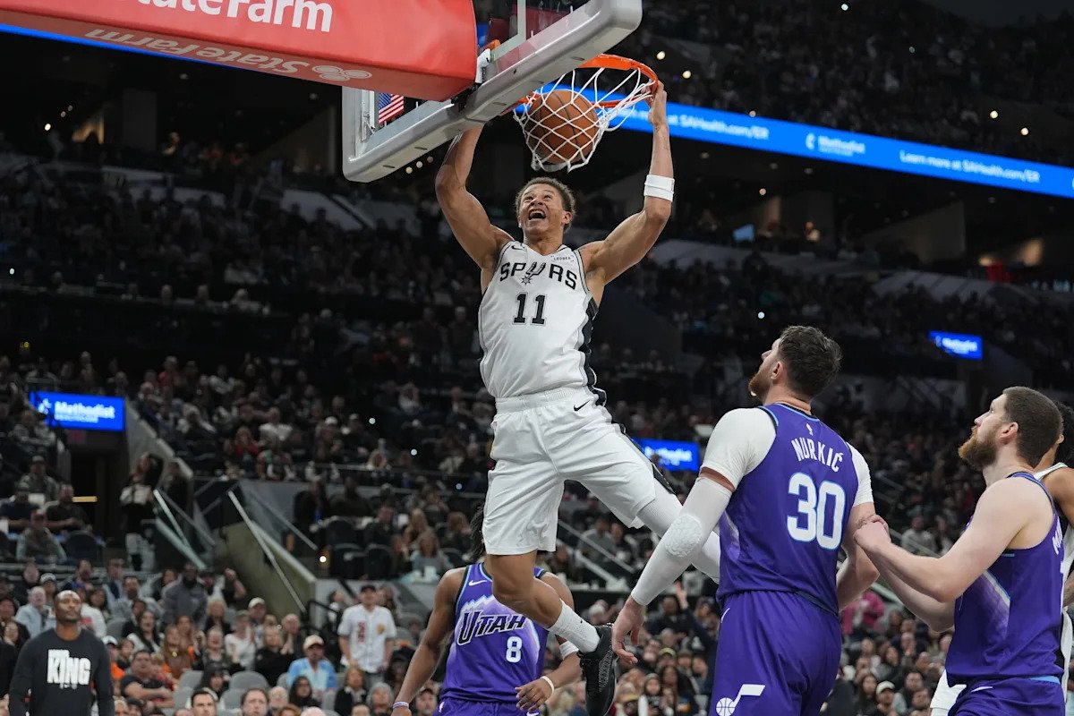 Spurs’ Carter Bryant accepts invitation to NBA Slam Dunk Contest