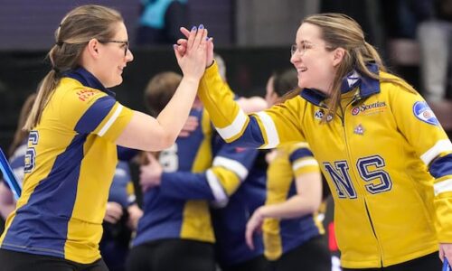Sturmay, Black advance as Page playoff brackets set for Scotties Tournament of Hearts