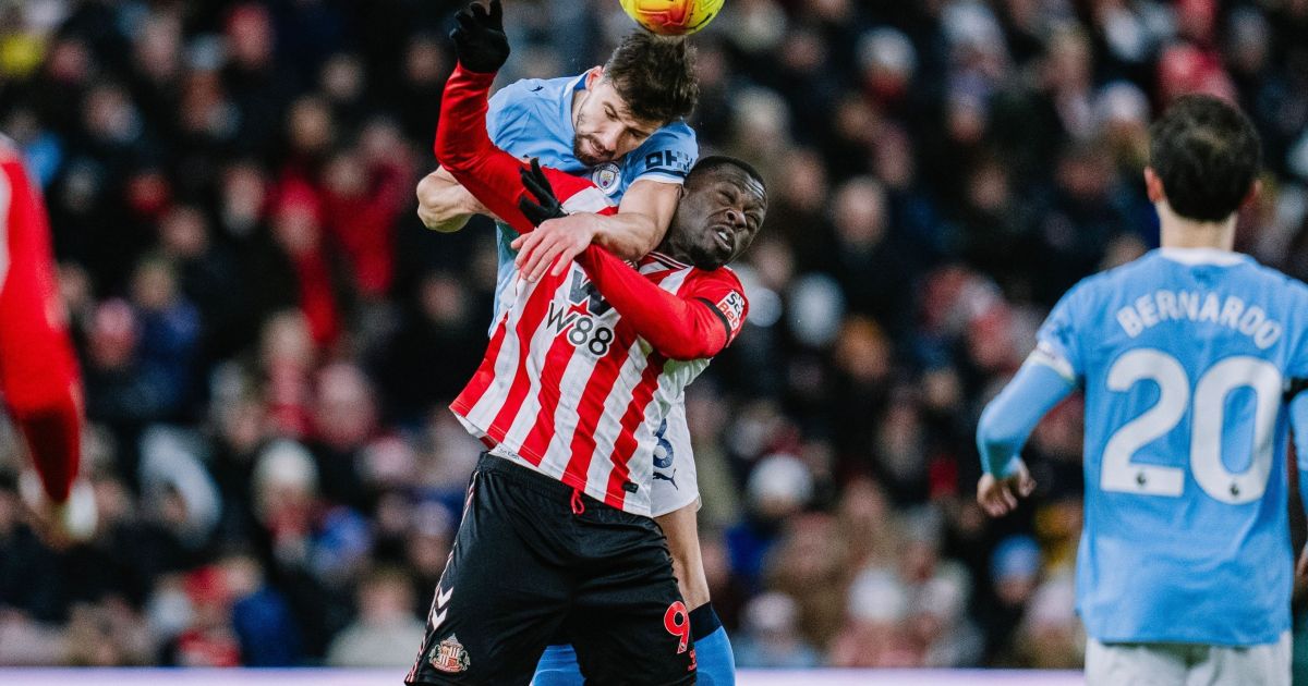 Premier League: Ano começa com seca de gols e City mais longe do título