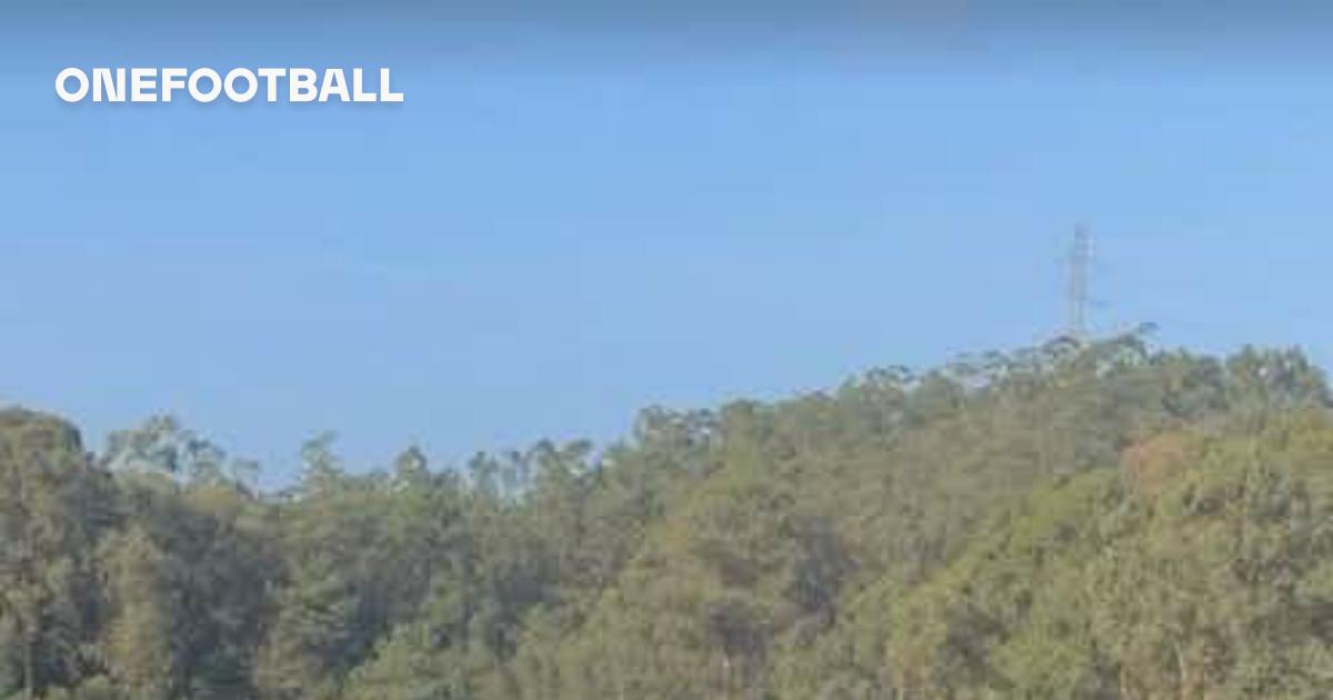 Thiago Silva esteve a assistir ao FC Porto B x Vizela: “Joguei muitas vezes nesse campo”