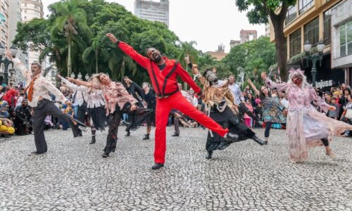 Curitiba se prepara para maior Zombie Walk da história